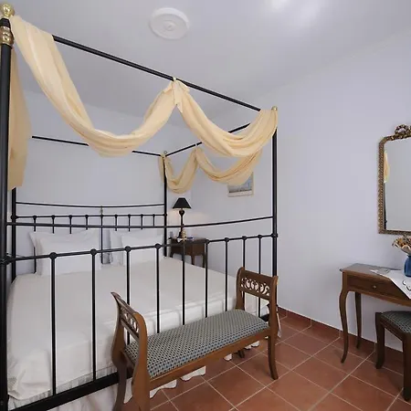 Papadakis Hotel 2*